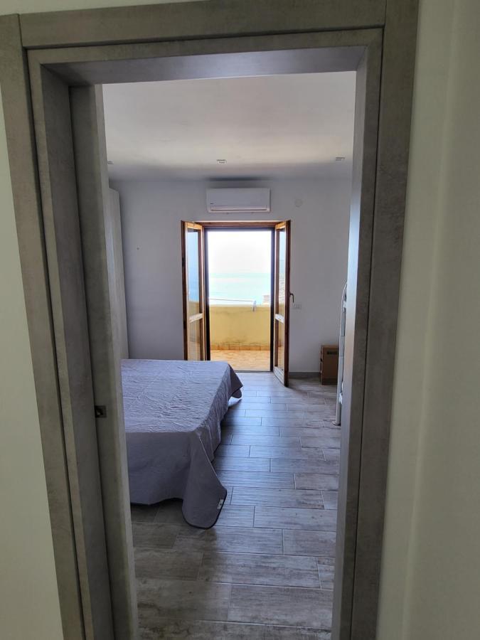 Il Bacio Del Sole Leilighet Agropoli Eksteriør bilde